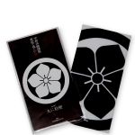 Ce kamon représente la fleur de Kikyo qui est porte bonheur.